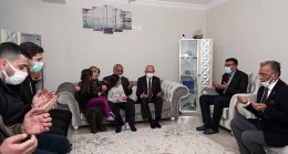 Kılıçdaroğlu ve Soyer şehit ailesini ziyaret etti