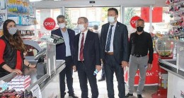 CHP Konya İl Başkanı Barış Bektaş, esnaf ve vatandaşların sorunlarını dinledi.