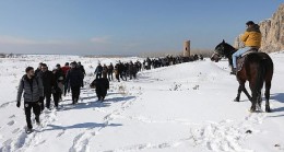 Van’da “Kar yürüyüşü ve Kartopu Festivali” düzenlendi