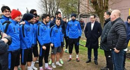 Başkan Kanar’dan futbolculara deplasman öncesi moral ziyareti