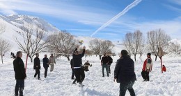 Yahyalı Belediyesi Personeli Kar Festivalinde Buluştu