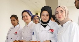 Özel öğrenciler yemek yarışmasında hünerlerini sergiledi