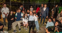 İzmir'de “Gençlik Festivali" heyecanı Başkan Soyer çadır kampta gençleri ziyaret etti