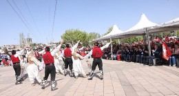 Çankaya’da 23 Nisan Coşkusu Atapark’ta Başladı
