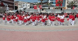 Menemen’de 23 Nisan coşkusu yaşandı
