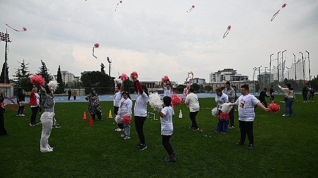 Manisa’da özel bireyler için renkli şenlik