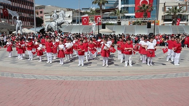 Menemen’de 23 Nisan coşkusu yaşandı