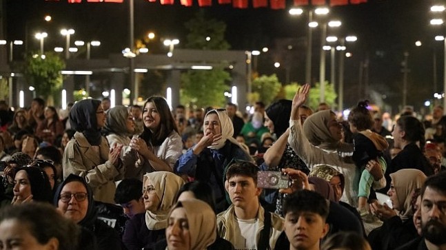 İnegöl’de 19 Mayıs’ta Sahne Gençlerin