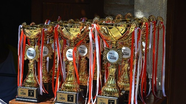 Kuşadası’nda gençler, 6. kez geleceğe koştu