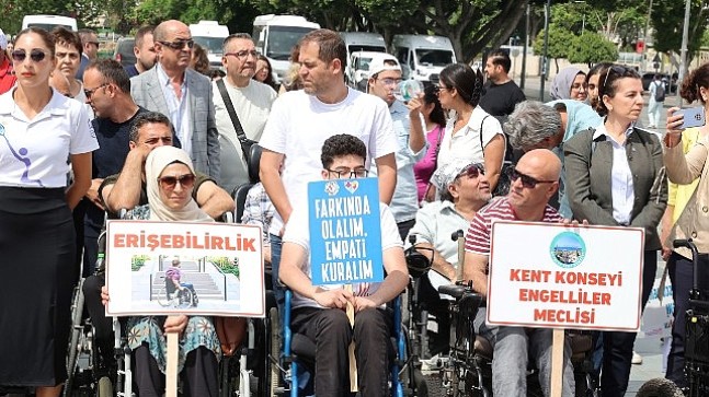 Özel bireylerden çok özel gösteri