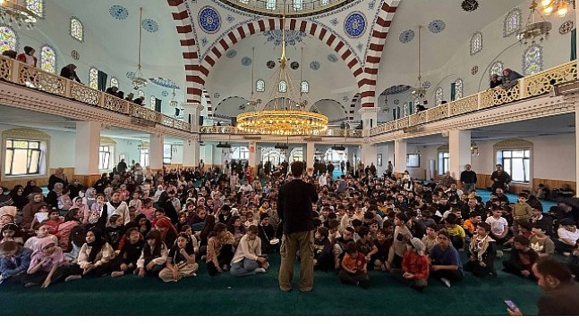 “Sosyal medyada görülen her bilgiye inanmayın”