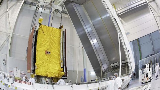 Airbus’ın inşa ettiği EUTELSAT QUANTUM uydusu fırlatma istasyonuna gönderildi