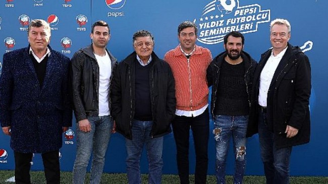 Futbolun efsaneleri Pepsi ‘Yıldız Futbolcu Seminerleri’ kapsamında Eskişehir’deydi
