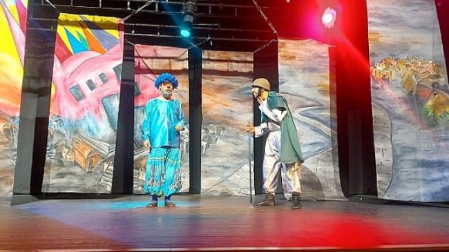 Büyükşehirin Çocuk Tiyatrosu Renkli Görüntülere Sahne Oldu
