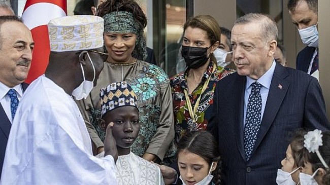 Cumhurbaşkanı Erdoğan, Türkiye’nin Dakar Büyükelçiliği kançılarya binasının açılışını gerçekleştirdi