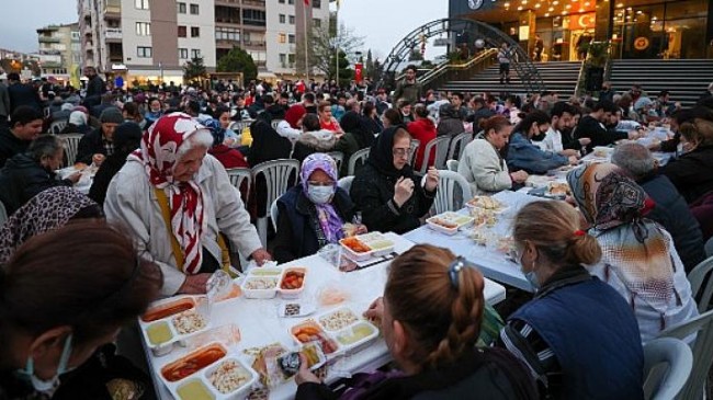 Bucalılar iftarda buluştu