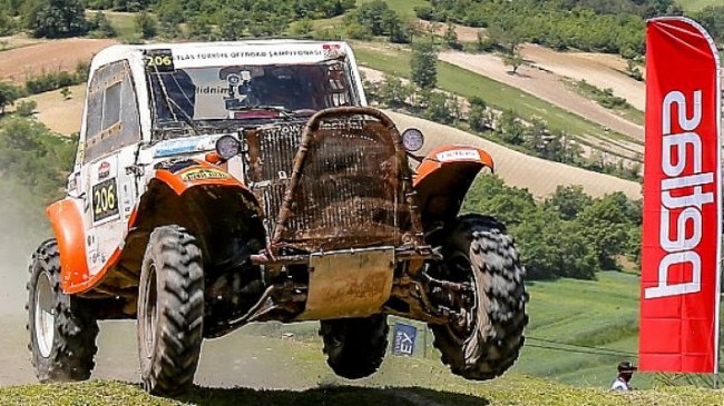 Vezirköprü’de Offroad Heyecanı Nefes Kesti