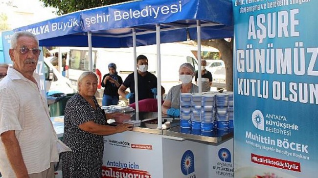 Antalya Büyükşehir aşure bereketini ilçelere taşıdı