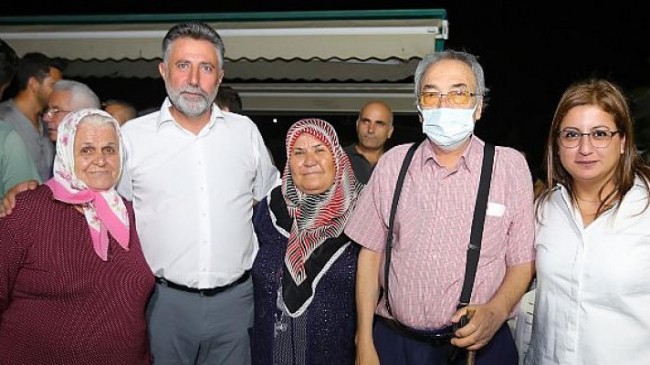 Başkan Sandal Körfez Mahallesi’nde vatandaşla buluştu