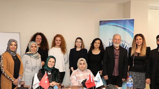 Mudanya Belediyesi: Sesli Kütüphane Gönüllülerine Seslendirme Eğitimi Başladı