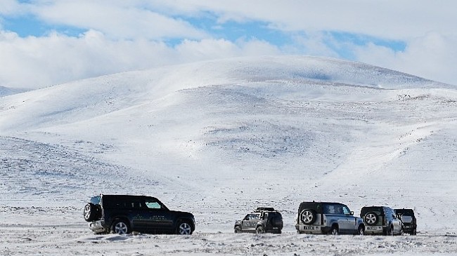BOM Akademi'nin düzenlediği BMW, MINI ve Land Rover'lar ile Kar ve Buz Üzerinde Yapılacak Deneyim için Geri Sayım Başladı