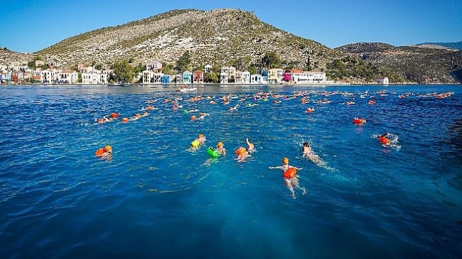 Kaş'ın Yunanistan'a en yakın kara parçası Megisti/Meis Adası'ndan başlayan yarış Kaş'ta sona erdi