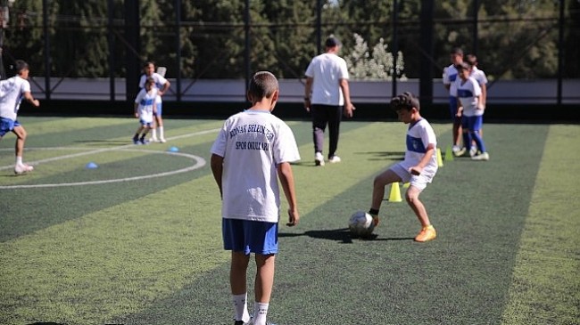 Konak Belediyesi Spor Okullarında yaz dönemi kursları başlıyor