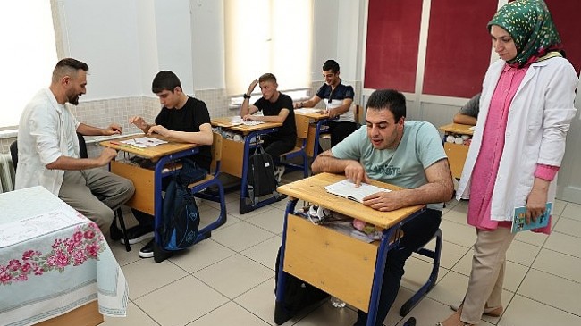 Başkan Altay: “Özel Öğrencilerimiz Özel Genç Komek Yaz Okulu’nda Yeteneklerini Keşfediyor”