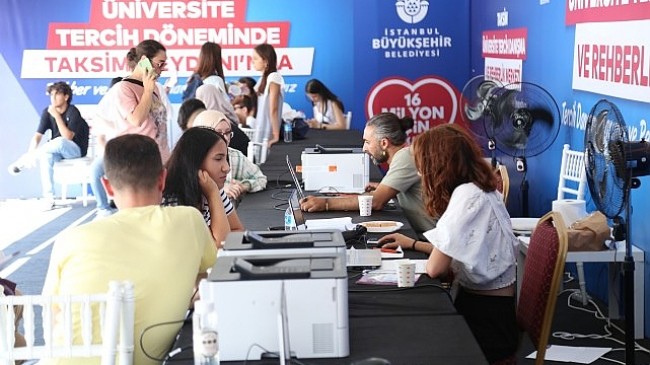 İstanbul Büyükşehir Belediyesi’nin Tercih Danışma ve Rehberlik Merkezleri, YKS’ye giren gençlere bu yıl da ücretsiz danışmanlık hizmeti verecek