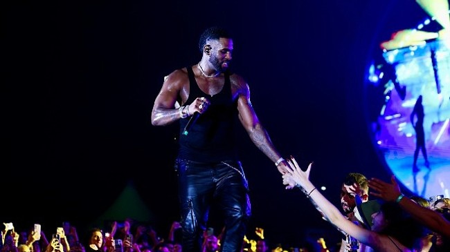 Dünyaca ünlü sanatçı Jason Derulo, İstanbul’u salladı!