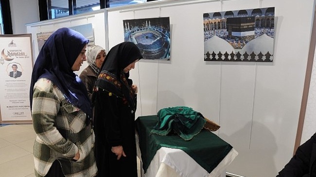 Kartepe’de sakal-ı şerif’e yoğun ilgi