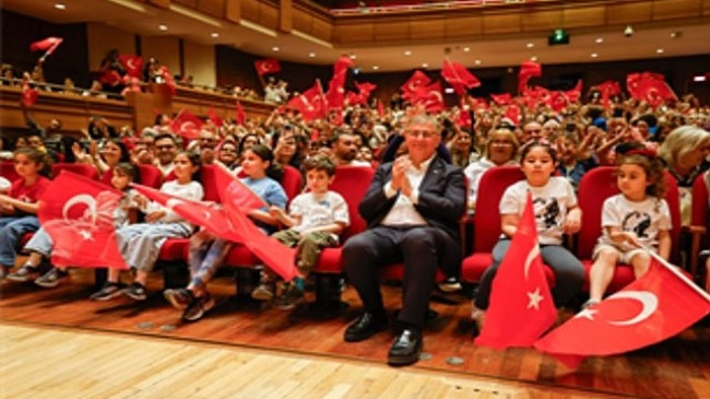AASSM’den çocuk şarkıları yükseldi