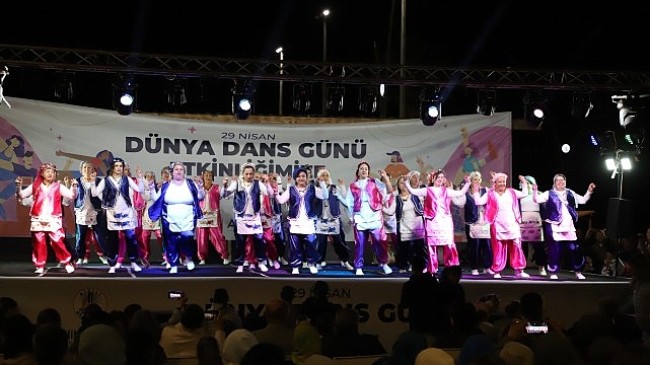 Dikili’de Dünya Dans Günü Coşkusu