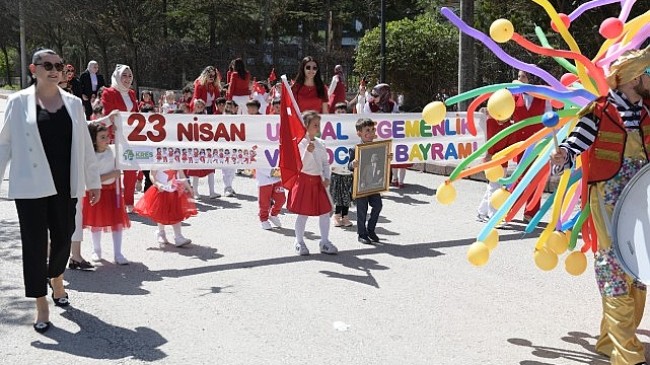Miniklerin 23 Nisan Sevinci