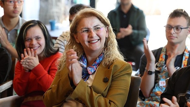 Başkan Ovalıoğlu’ndan “+1 Sevgi” Buluşması