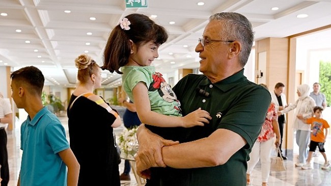 Başkan Topaloğlu engellilerle yemekte buluştu