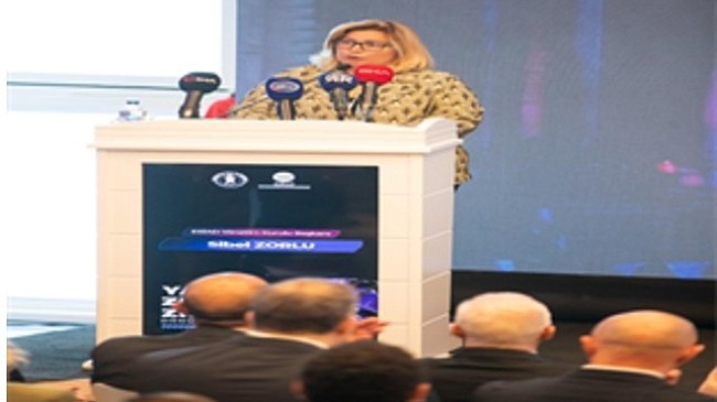 Başkan Tugay, Yapay Zekâ Zirvesi’nde konuştu