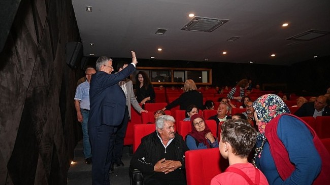 “Gülşen” tiyatro oyunu büyük alkış aldı