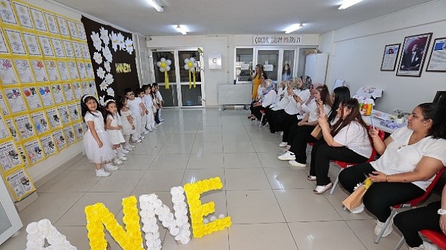 ‘Mutlu Çocuklar’dan annelere sürpriz