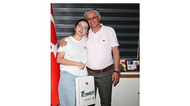 Başarısını Başkan Topaloğlu ile paylaştı