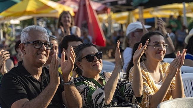 Karşıyaka’da söz kadın yazarlarda