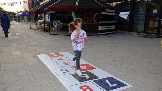 Oyun, atölye ve neşe bir arada