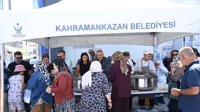 Aşure İkramıyla Kültürel Değerler Yaşatıldı