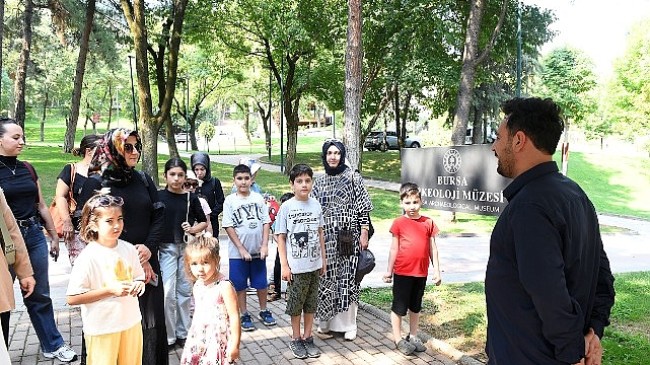 Minik arkeologlar müzeleri keşfediyor