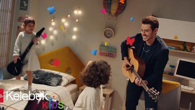 Ünlü şarkıcı Cem Belevi, Kelebek Mobilya’nın reklam yüzü oldu