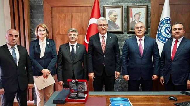 Rektör Budak, Azerbaycan Gümrük Bakanı Sefer Mehdiyev’i ağırladı