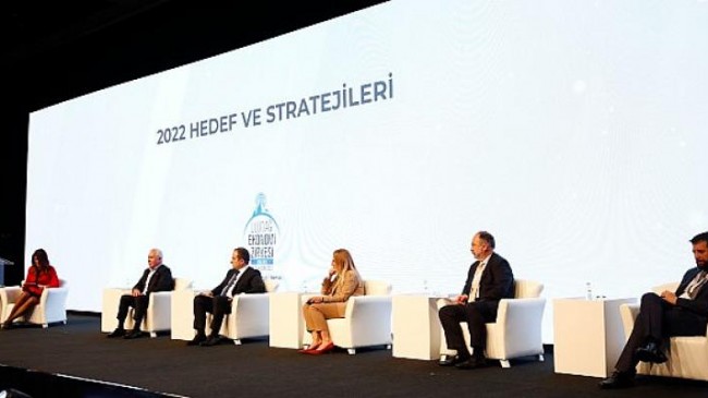 Uludağ Ekonomi Zirvesi’nde 2022 Hedef ve Stratejileri konuşuldu