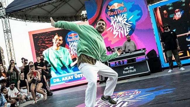 Yetenekli dansçılar Red Bull Dance Your Style Dünya Finali’nde dünyanın en iyisi olmak için yarışacak