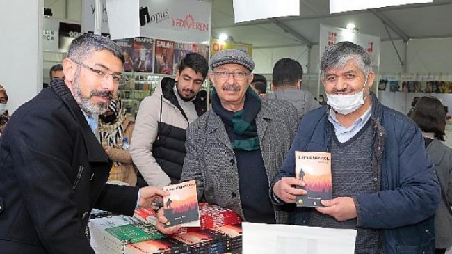 Gazeteci yazar Behçet Alkan ‘İleri Karakol’ isimli kitabını imzaladı