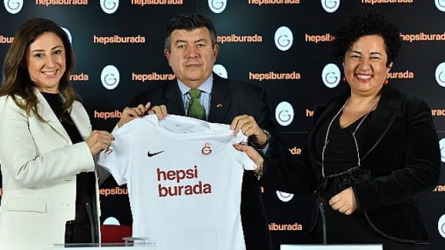 Kadınlar Galatasaray Hepsiburada Kadın Futbol Takımı ile Sahada